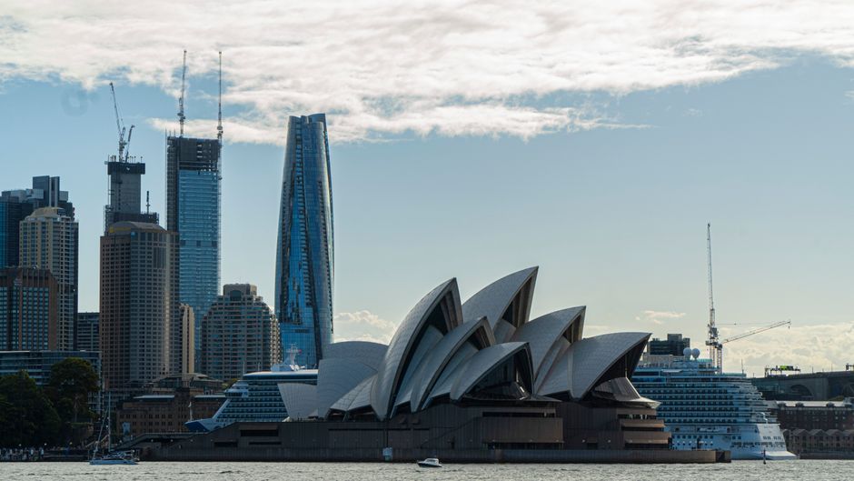 Sydney's Duplicate Image Replacement: What Officials, Experts, and Key Figures Are Saying