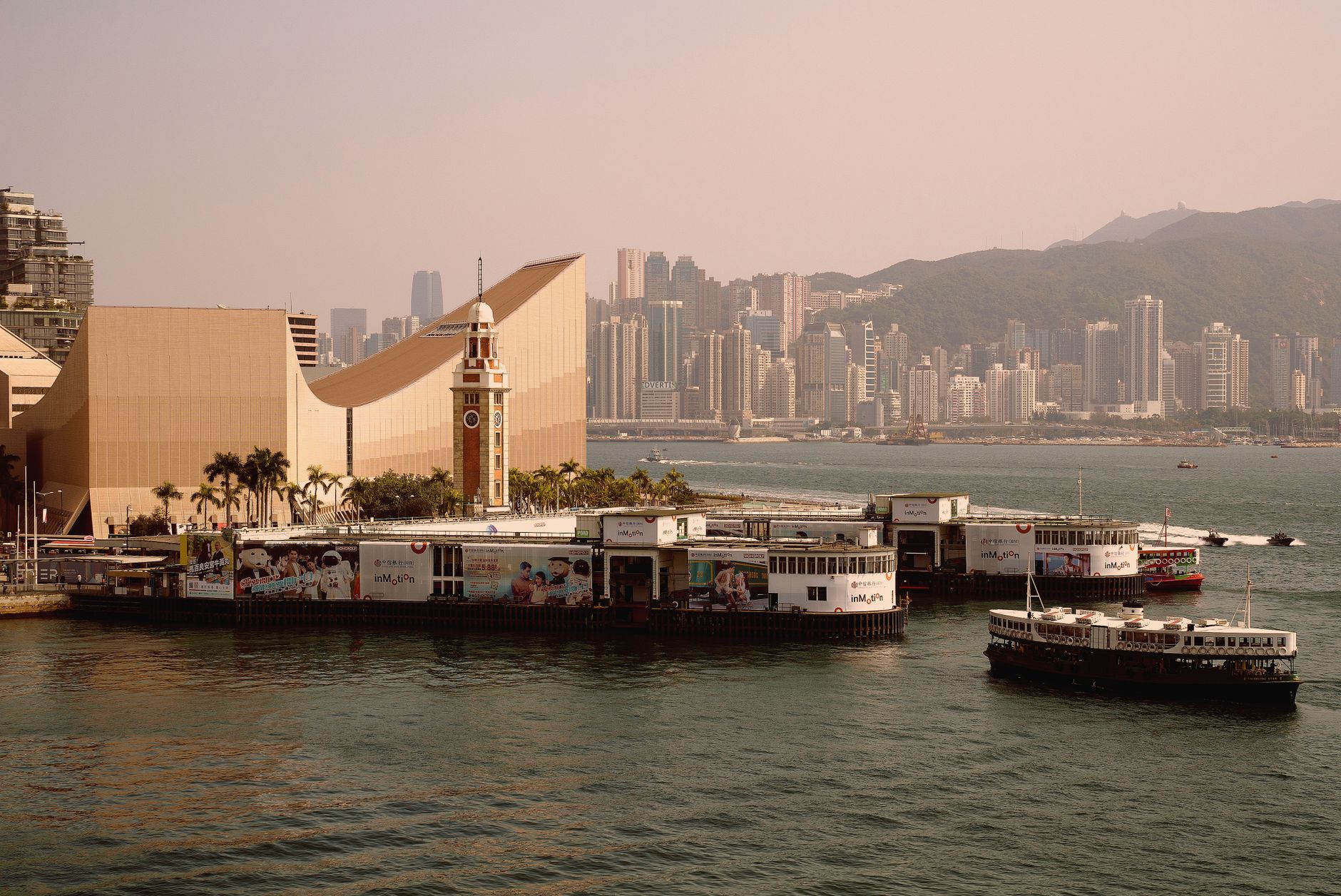 Hong Kong's Food Scene Right Now: Your Complete Guide to the Best Local Experiences This Summer