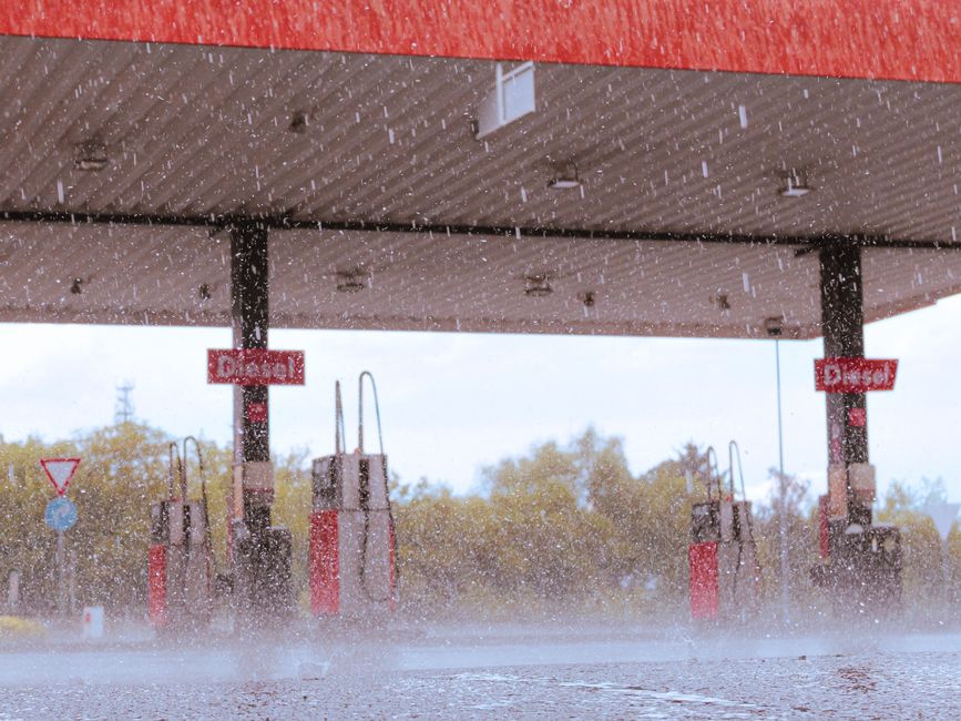 Brisbane motorists warned over petrol pump shortages