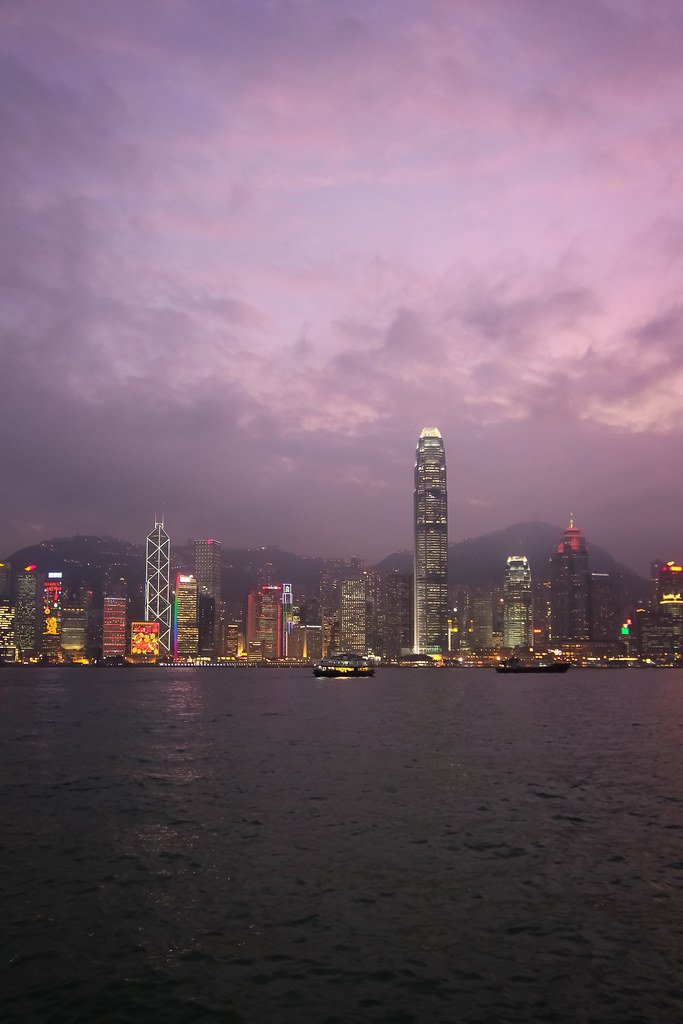 Overseas Buyers Flood Hong Kong Market, Intensify Flat Competition
