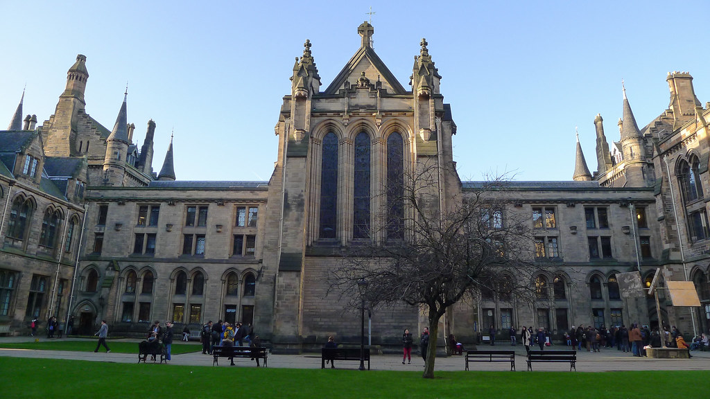 Glasgow Heat, Light, and Noise Disrupt Residents' Sleep Quality