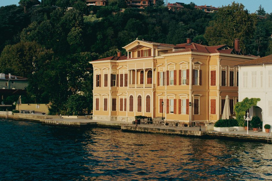 Istanbul's Luxury Market Surge: What's Really Driving Prestige Property Prices—and What Buyers Must Know Now