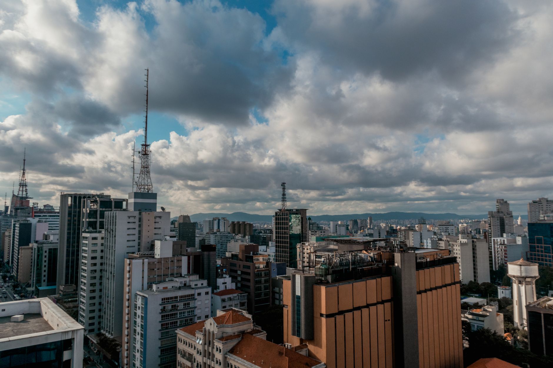 Fintech São Paulo: How CapitalFlow Democratizes Investing