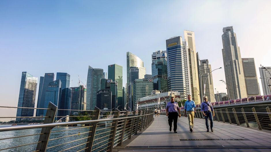 When Markets Wobble, Should You Switch Super Options? The Case Is More Complicated Than It Looks