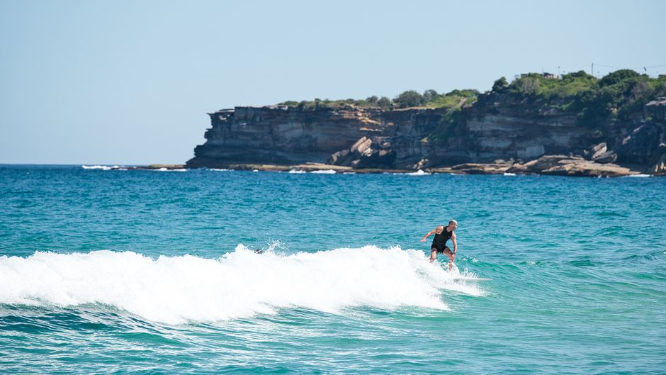 Join Wollongong's Amateur Sports Leagues: Football, Netball, Cricket Await