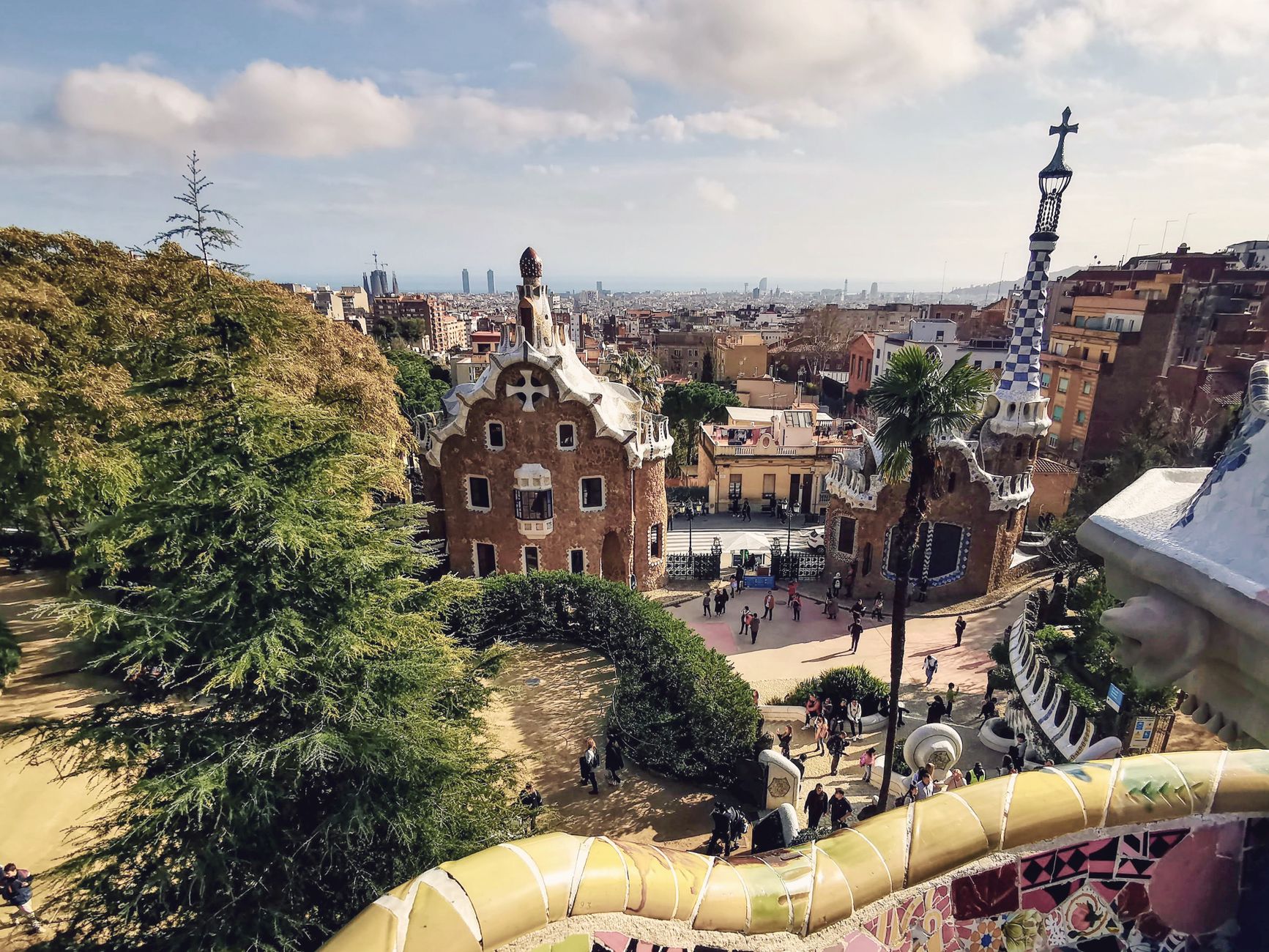 Barcelona's Community Fitness Events Transform Wellness Through Group Exercise