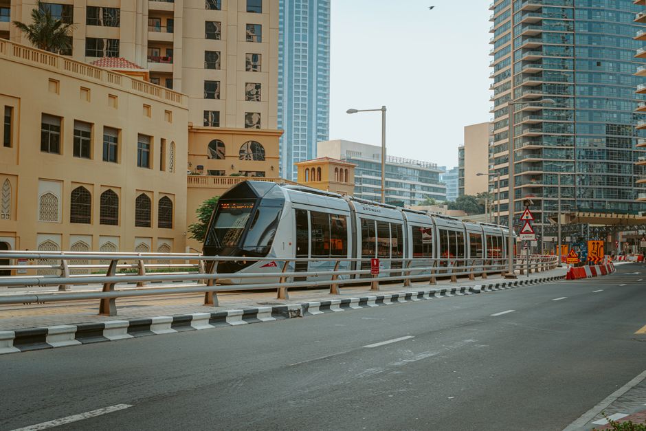 Dubai Officials and Experts Weigh In on Duplicate Image Replacement