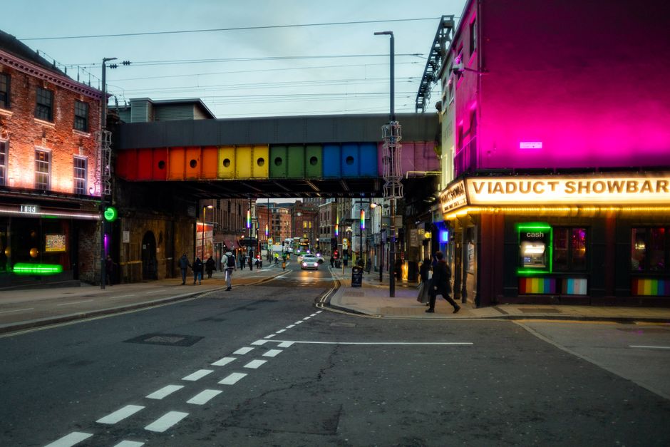 What Officials, Experts, and Key Figures Are Saying About Duplicate Image Replacement in Leeds