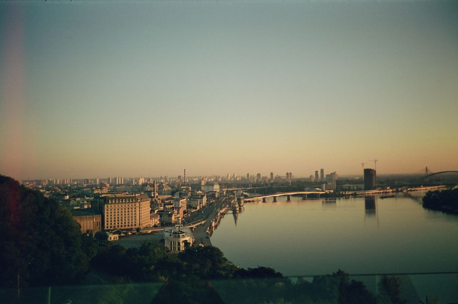Kyiv's Best Sunrise Spots for Morning Meditation and Yoga