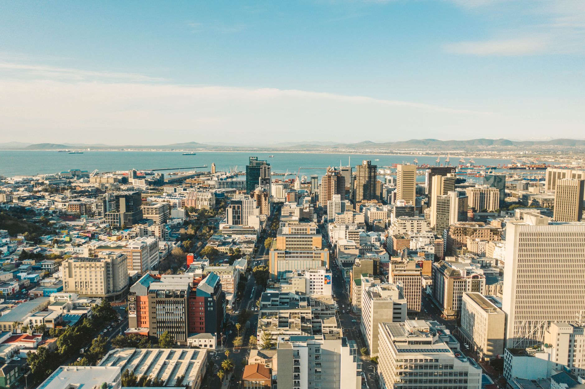 Johannesburg Stock Market: Nasdaq Chip Crash Impacts JSE