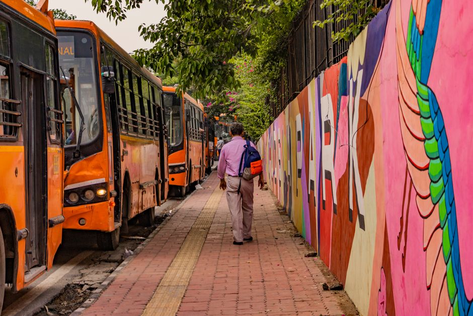 The Metro Line as Neighbourhood Pulse: How Delhi's Commuters Shape Their Routes and Communities
