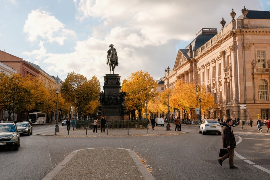 Berlin's Duplicate Image Problem: The Numbers Piling Up Inside City Hall's Digital Archives