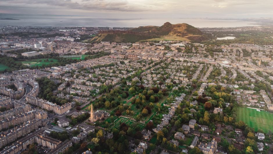 Edinburgh vs Lothians: Is Renting or Buying Less Painful in the Capital?