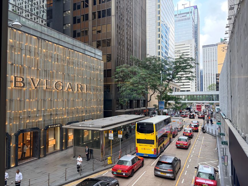 Hong Kong's Small Business Owners Face Perfect Storm of Rising Costs, Shrinking Foot Traffic