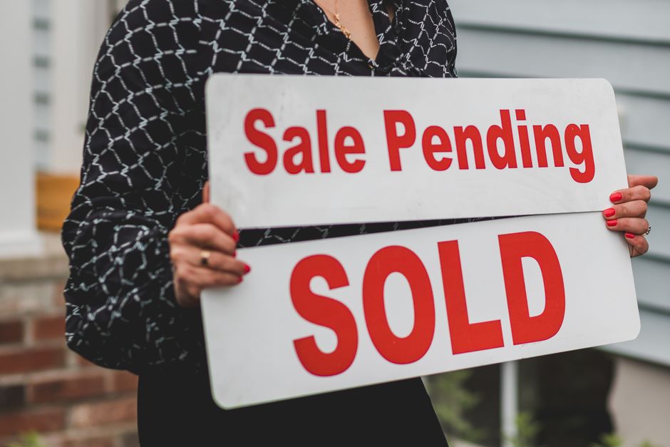 Buyer's agents reveal their auction day tactics as Melbourne clearance rates hold steady