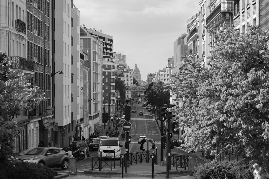 Paris Archives Battle Thousands of Duplicate Images Flooding Digital Databases