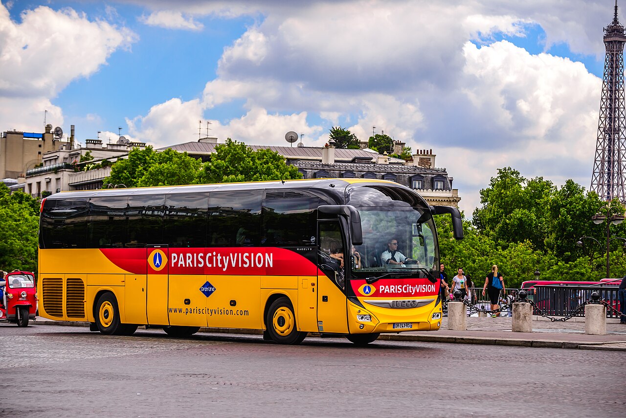 Paris residents navigate a new digital minefield as cybersecurity reshapes daily routines