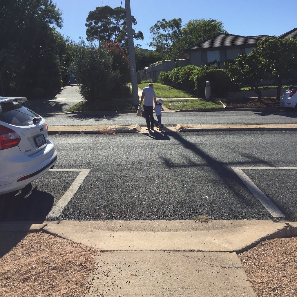 Canberra's $365,000 house-unit price gap squeezes first-home buyers