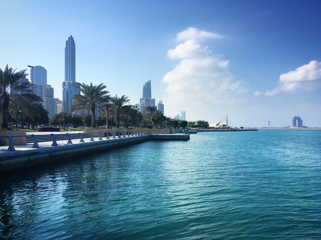 Abu Dhabi Families Navigate Budget Shifts as Oil Prices, Stocks Rise