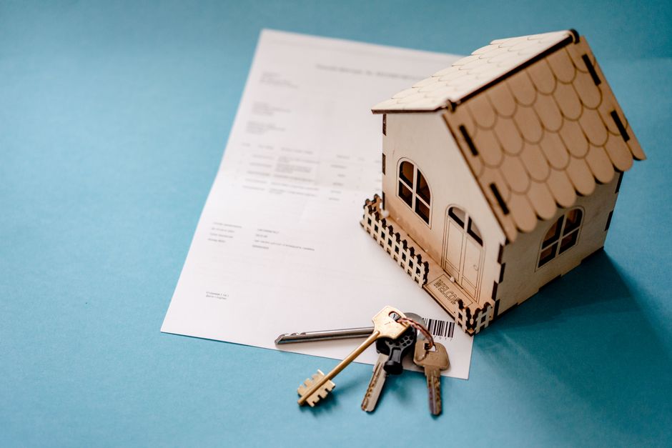 Houston Auction Action: How to Prepare a Winning Bid Strategy