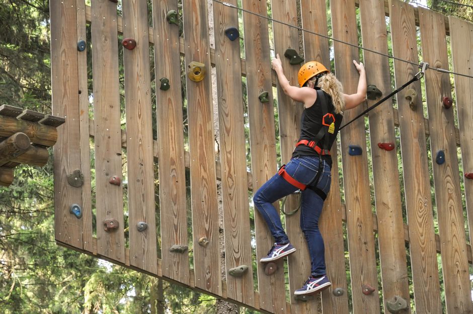 Climbing the Walls: Your Practical Guide to Starting Outdoor Adventure Sports in Istanbul