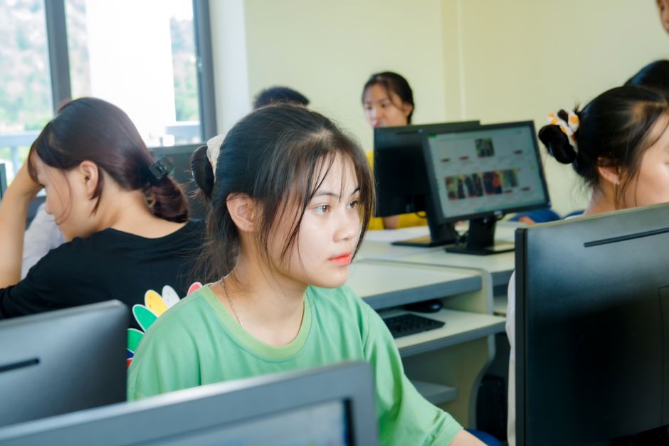 Fintech's Singapore Boom: What Job Seekers and Professionals Need to Know Right Now