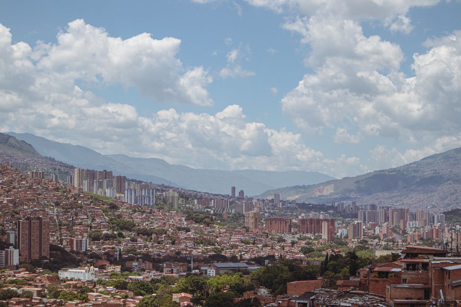 Medellín Business Economy 2026: Rising Costs Impact