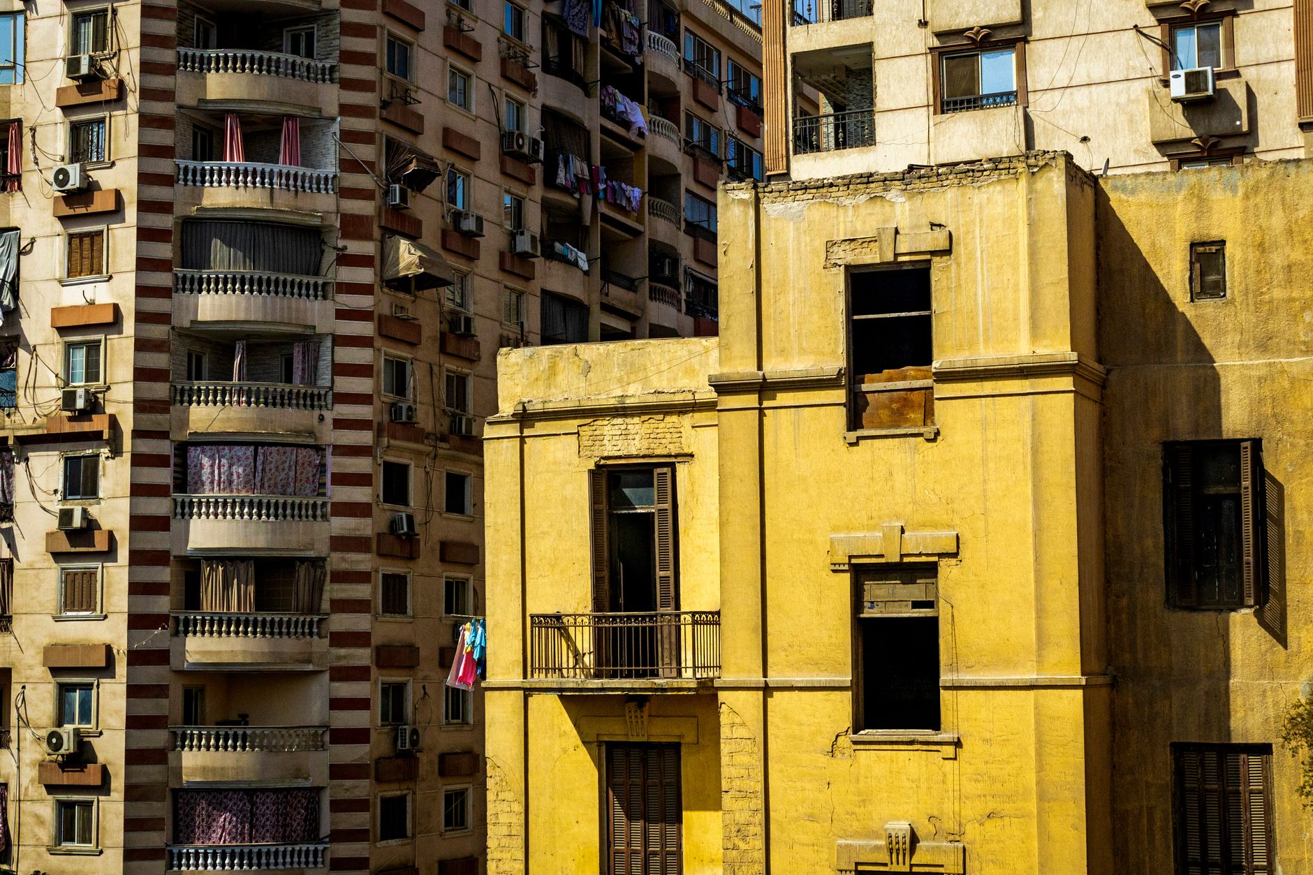 Cairo Buyer's Agents Reveal Their Auction Day Tactics Amid Soaring Clearance Rates