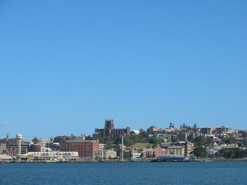 Downsizers Flock to Mayfield and Hamilton for Walkable Newcastle Neighborhoods