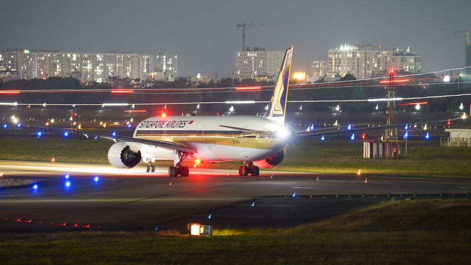 Global Oil Markets Drive Australian Airline Fuel Costs, Supply Chain Reveals