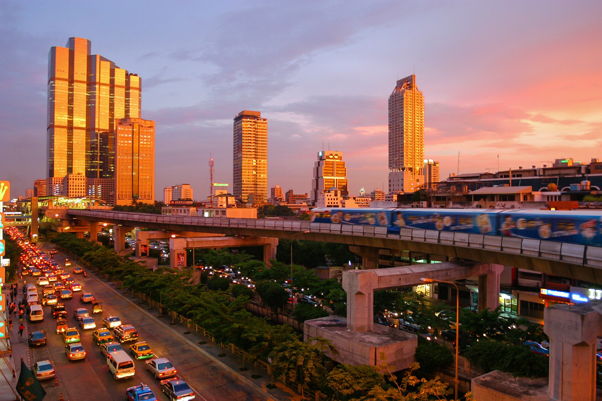 Bangkok's Best Neighborhoods: Where to Rent on BTS and MRT Lines