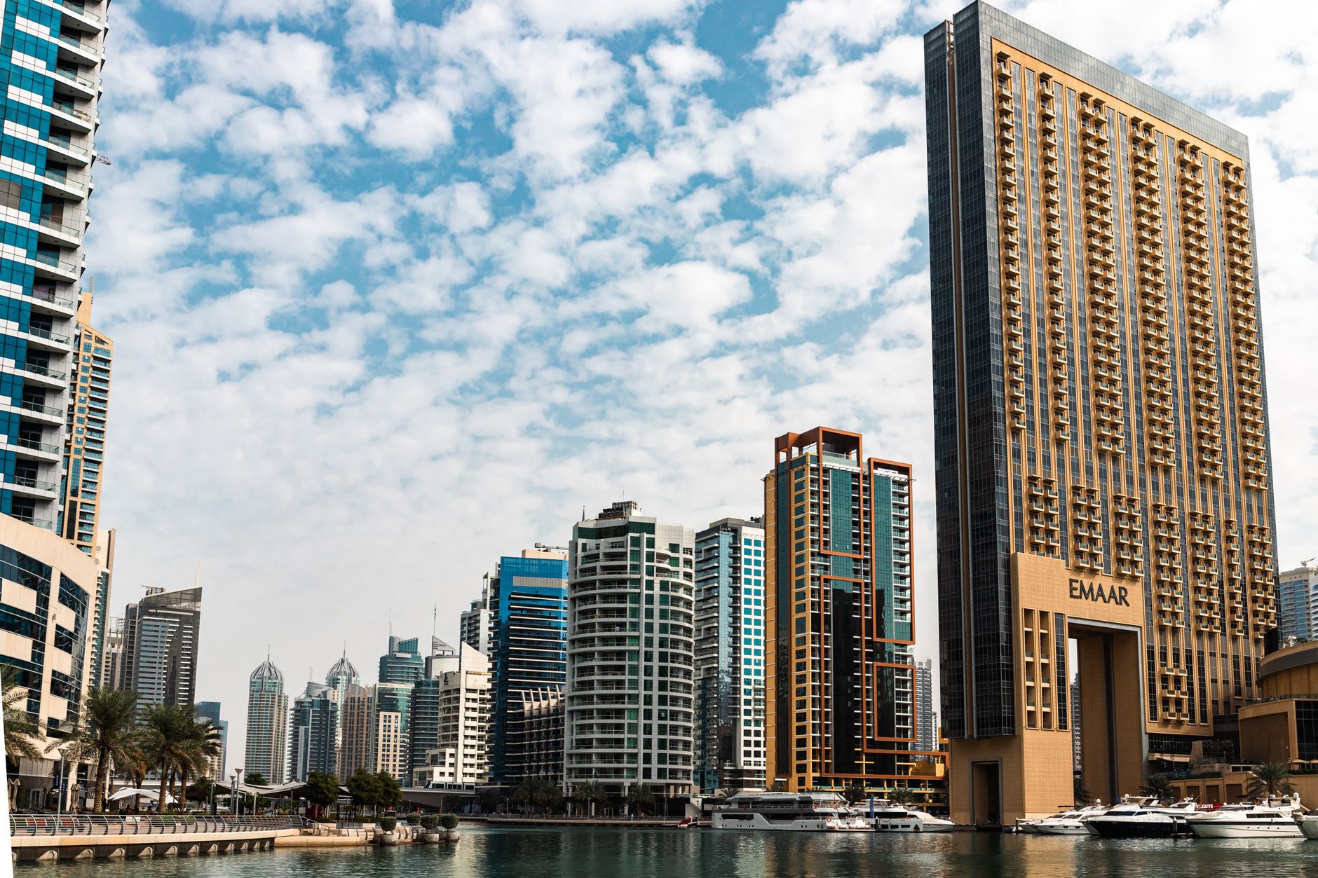 Dubai Market Snapshot: The Rent-Vesting Strategy Explained for Buyers and Tenants