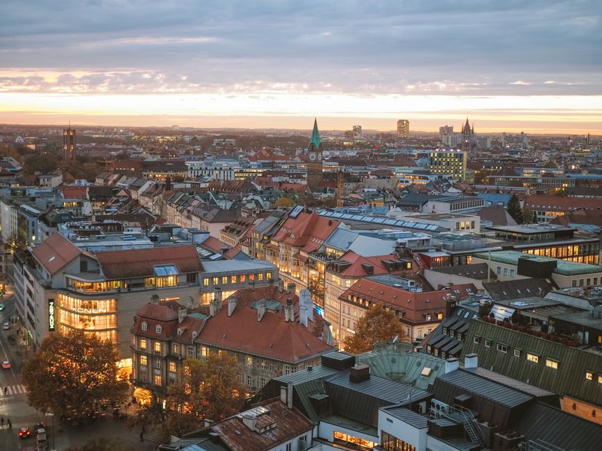 Heat, light and the hum of the city: what's really wrecking your sleep in Munich