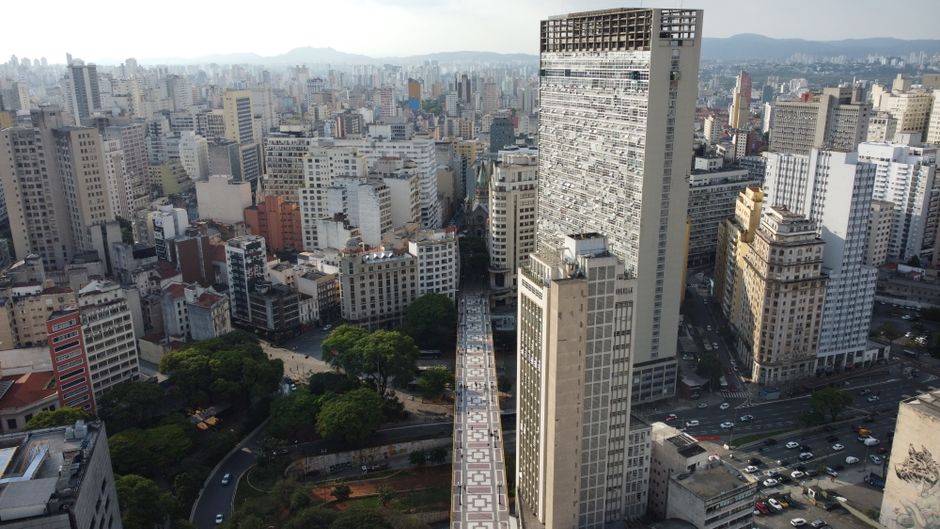Raising Kids in São Paulo: What Parents Actually Do (And What They Avoid)