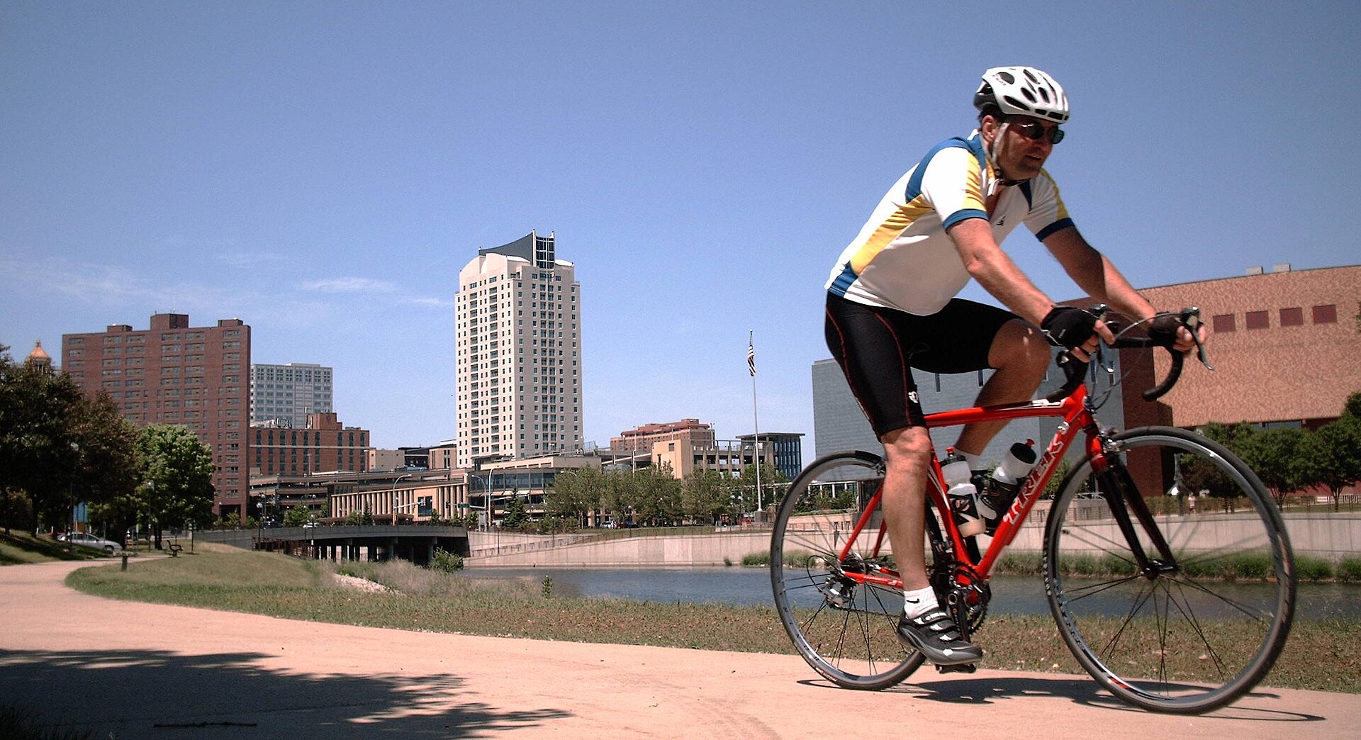 Rochester Opens Three New Family-Friendly Cycling Paths Through City Parks