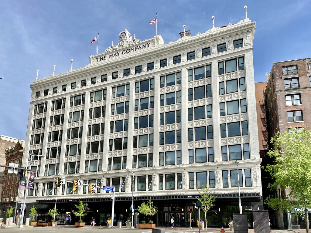 Chicago Homes Days on Market: 52 Days Average