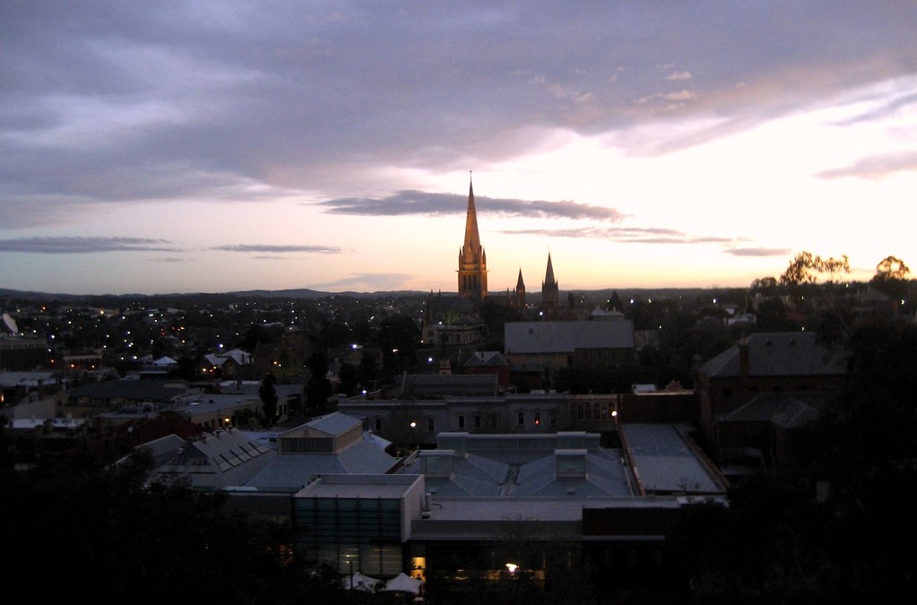 Bendigo Rental Crisis: Rising Costs Squeeze Tenants, Test Landlords