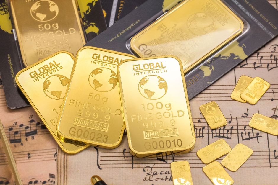 Gold surges past US$4,187 as global funds pile into havens ahead of a pivotal week for markets