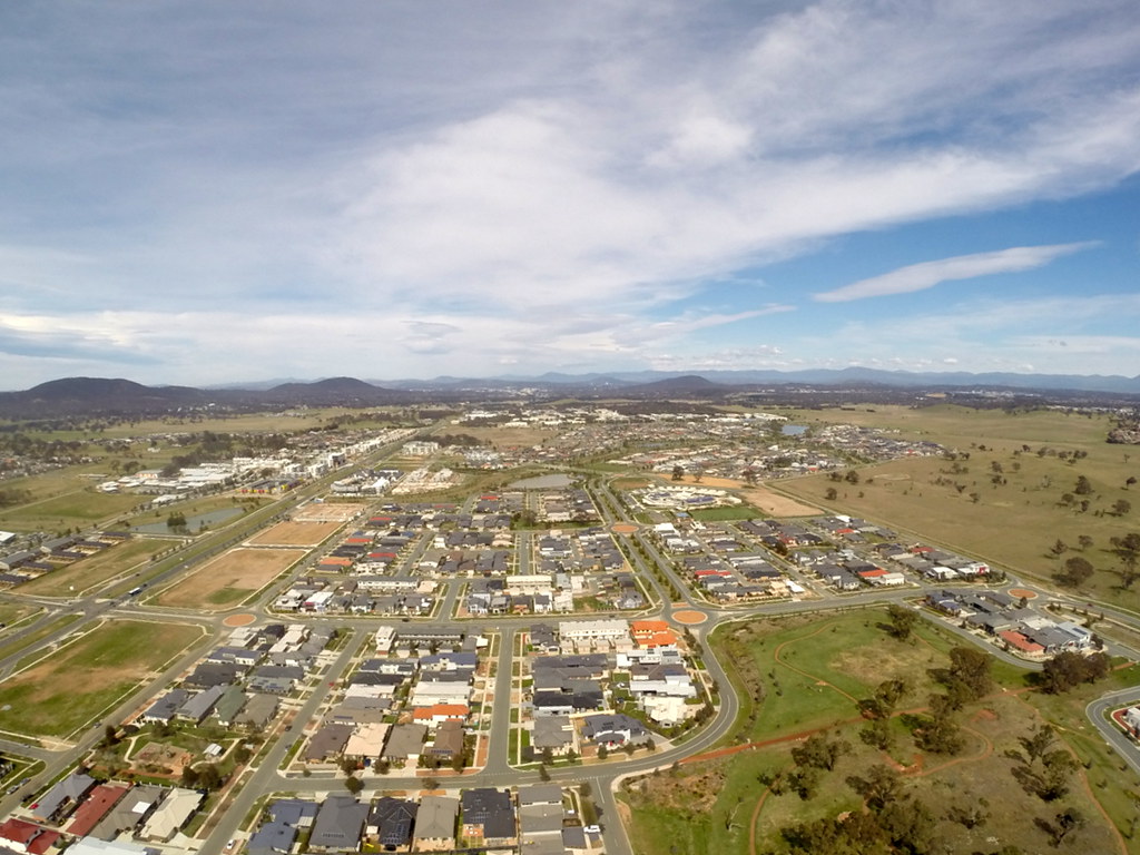 Global Wealth Surge Reshapes Canberra's Job Market Amid Supply Shocks