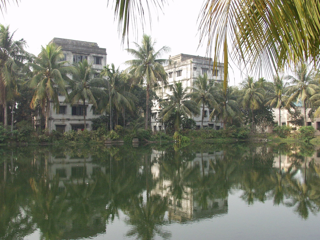 Kolkata Audit Reveals Safety Gaps in 15 Community Spaces
