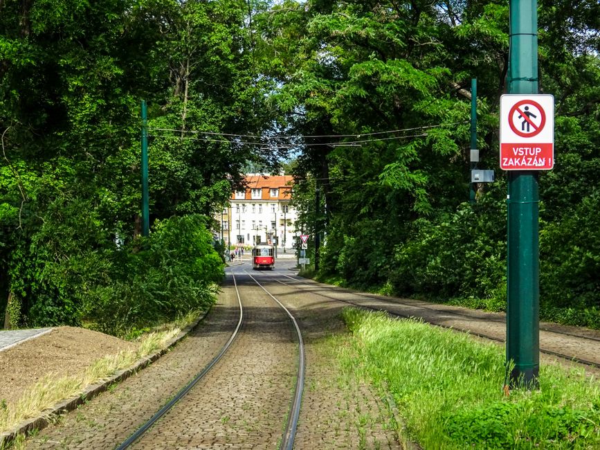 Downsizers Flock to Prague's Suburbs: Where They're Moving and Why