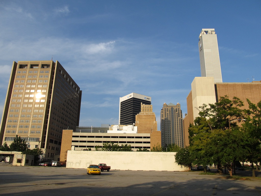 Atlanta's Broadband Expansion Raises Risks and Ethical Questions Alongside the Promise
