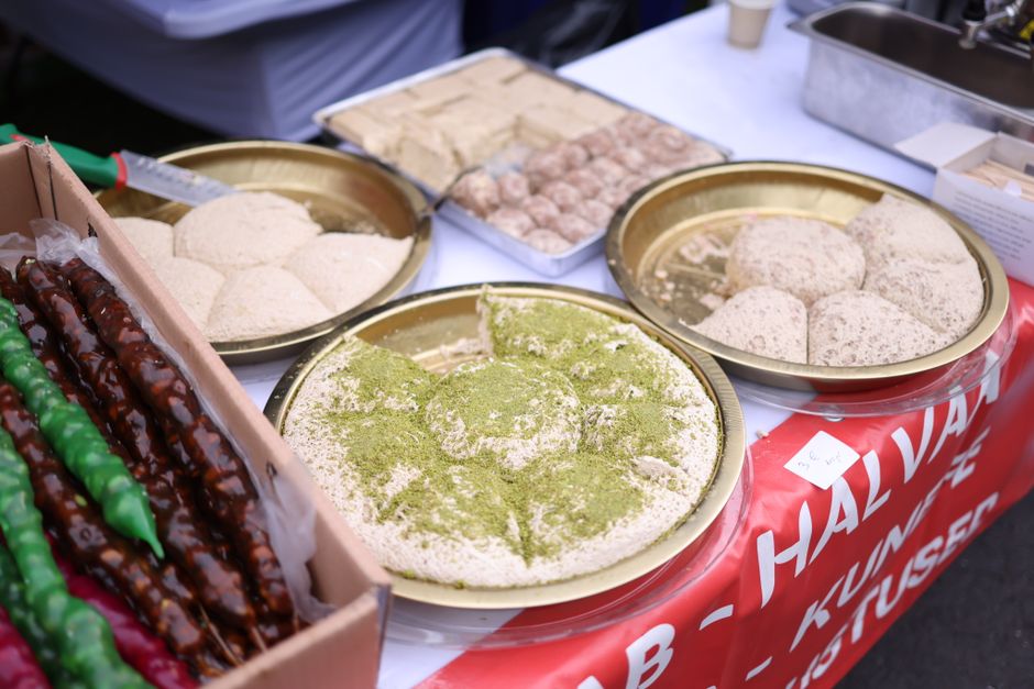 How the global vanilla market works, and why Australian desserts depend on a single island