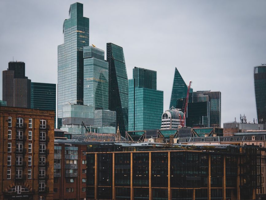 London's Hospitality Crisis: How Ghost Kitchens and Delivery-Only Models Are Reshaping the City's Job Market