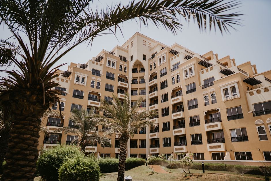 Dubai's rental vacancy puzzle: what property auctions and price data are really telling tenants