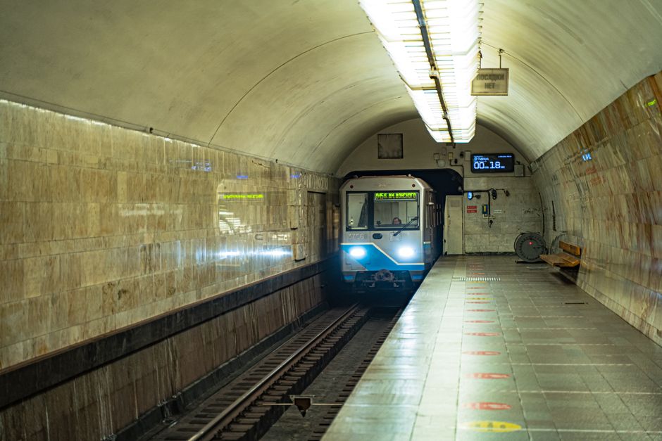 Moscow accelerates metro expansion and road work across multiple districts.