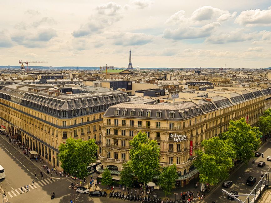 The French Public Health Secret for Yoga and Meditation Most Parisians Don't Know About