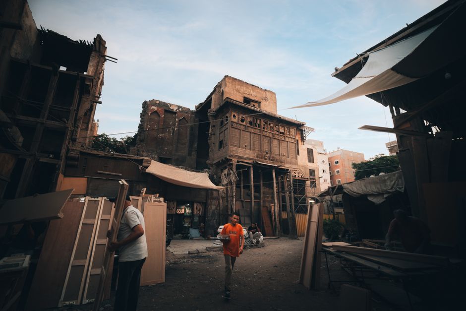 Staying Mobile After 60 in Cairo: Evidence-Based Tips That Actually Work for Local Conditions