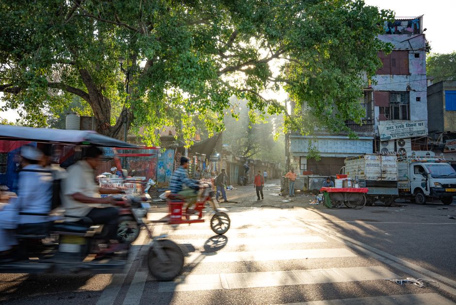 Why Your Morning Coffee and Phone Bill Are About to Change: A Delhi Consumer's Guide to Global Trade Shifts
