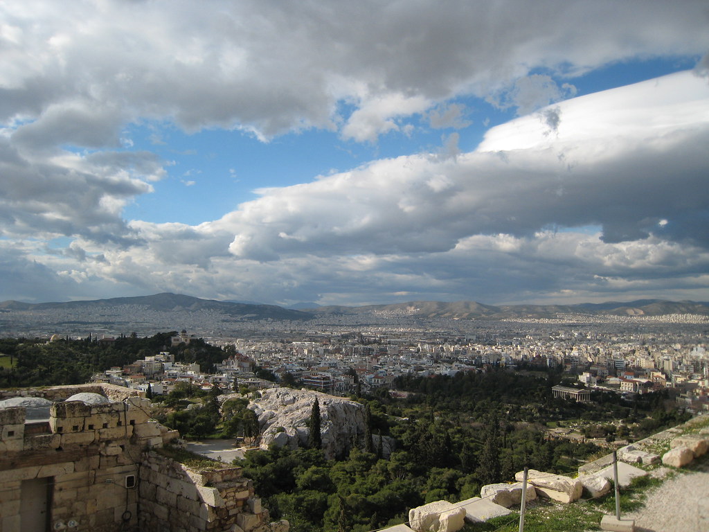 Glyfada Emerges as Coastal Suburb with Price Momentum